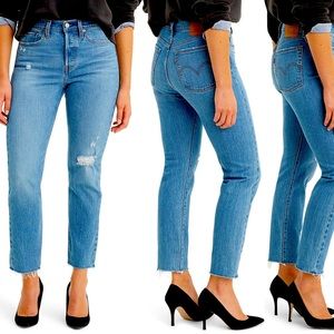 Levi’s Wedgie Straight Jeans